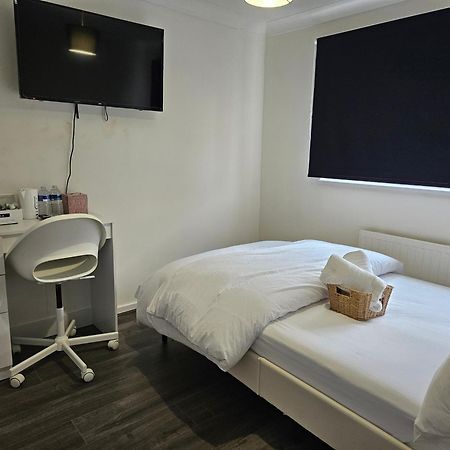 Jays-Rooms Pitsea Экстерьер фото