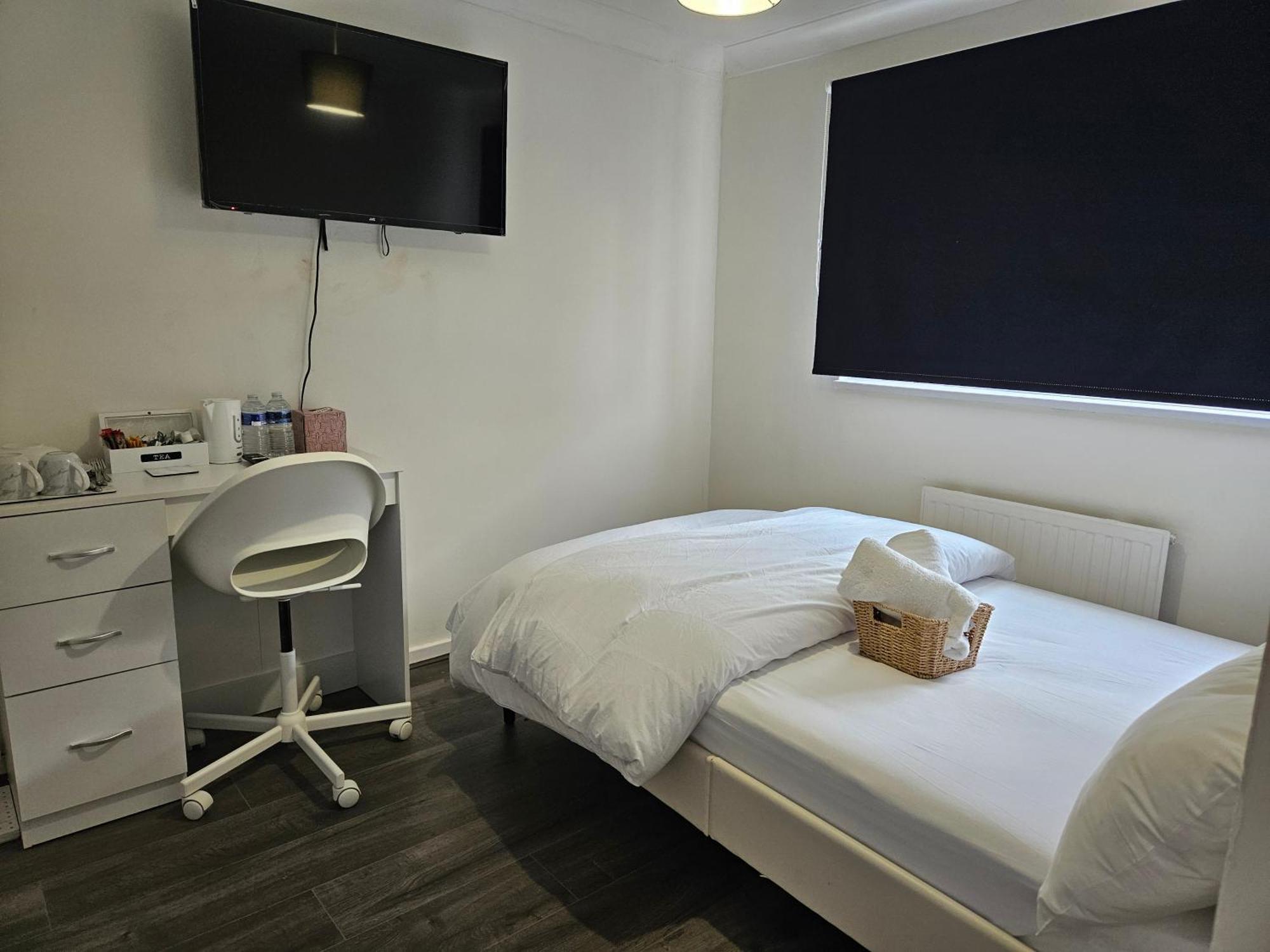 Jays-Rooms Pitsea Экстерьер фото