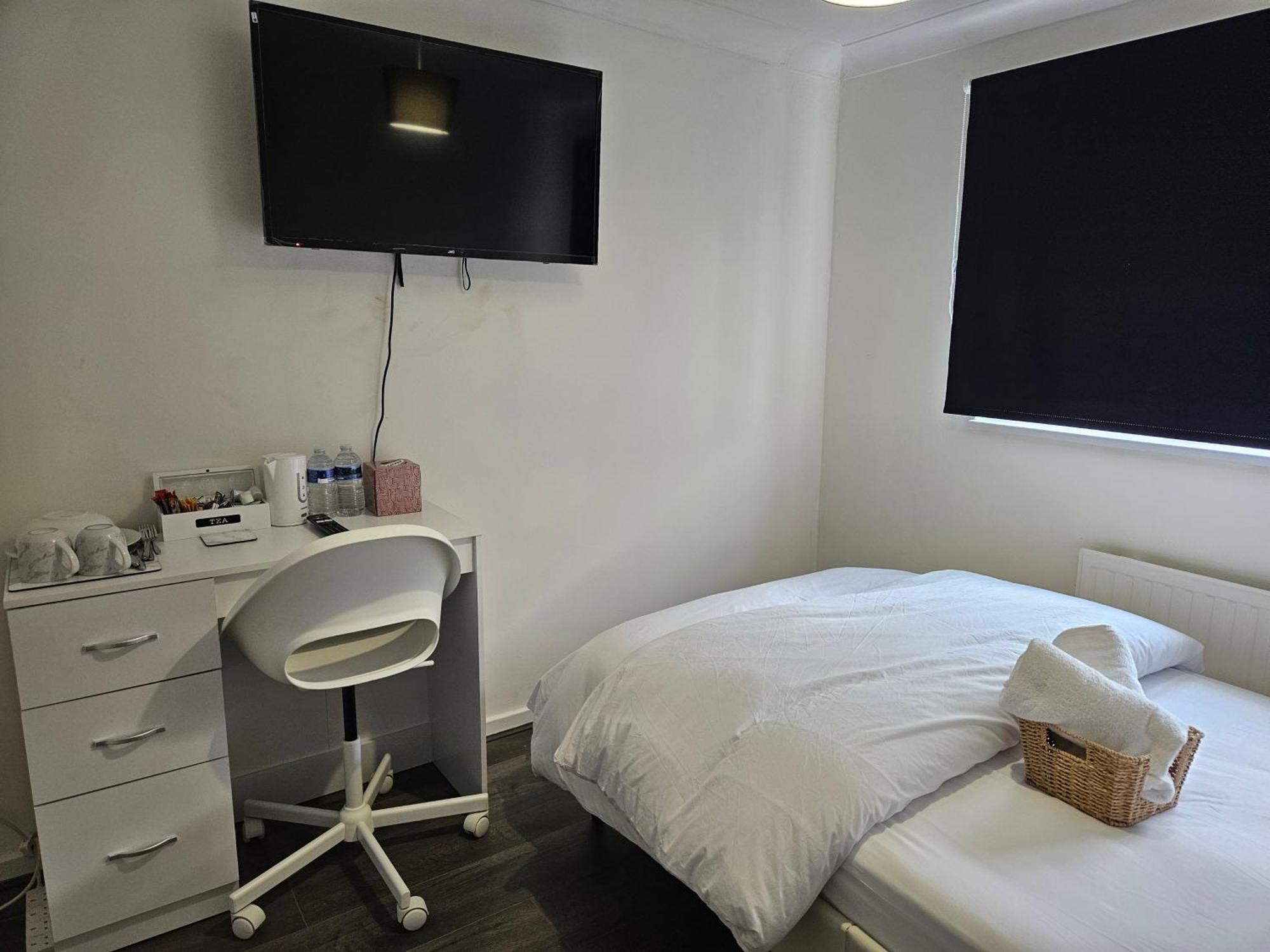 Jays-Rooms Pitsea Экстерьер фото