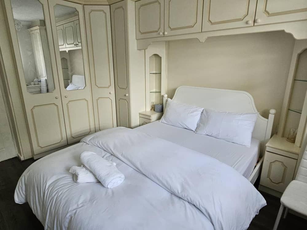 Jays-Rooms Pitsea Экстерьер фото