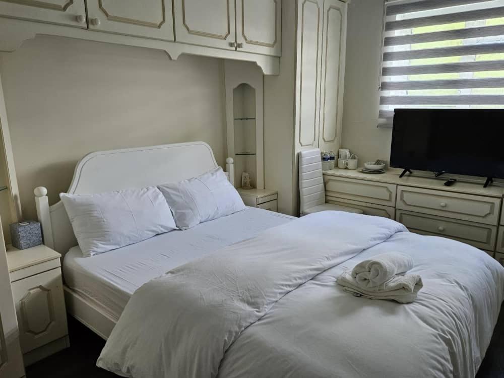 Jays-Rooms Pitsea Экстерьер фото